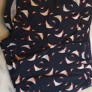 Women’s shorts with sailboat pattern